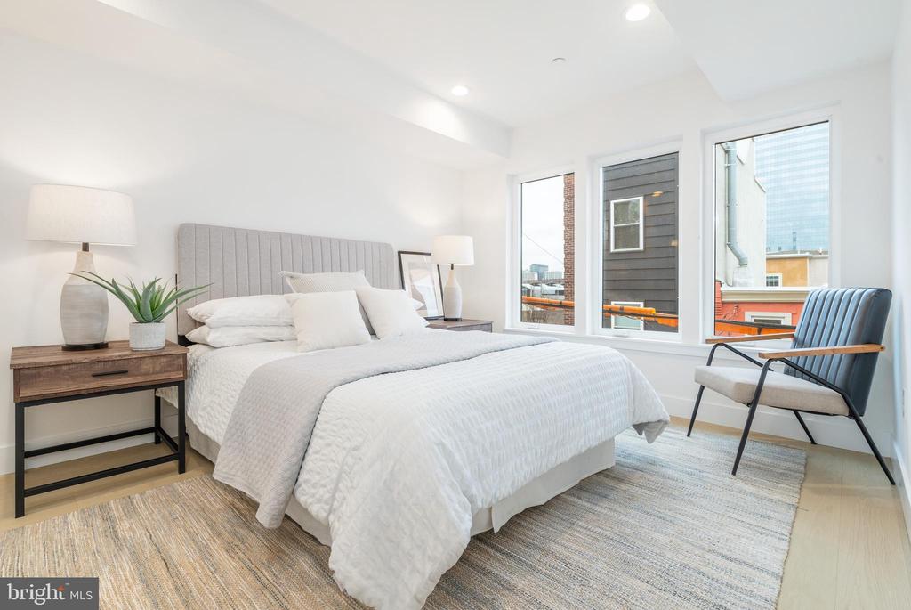 2628 WEBSTER STREET Unit: 2