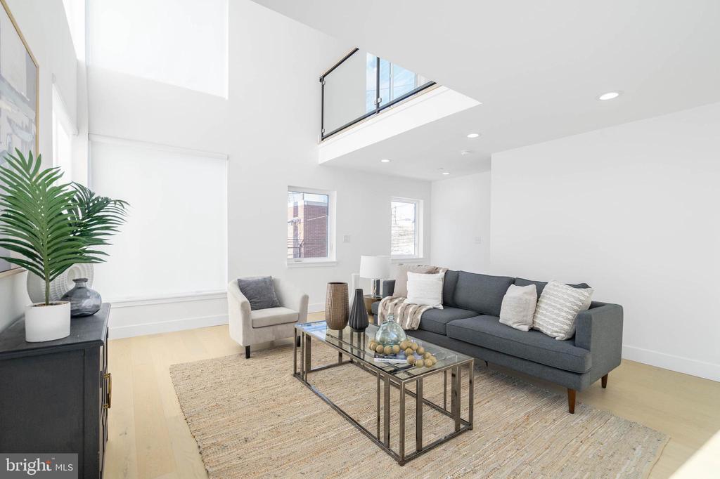 2628-32 WEBSTER STREET Unit: 4