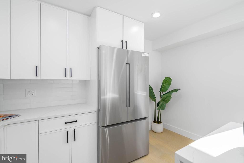 2628-32 WEBSTER STREET Unit: 4