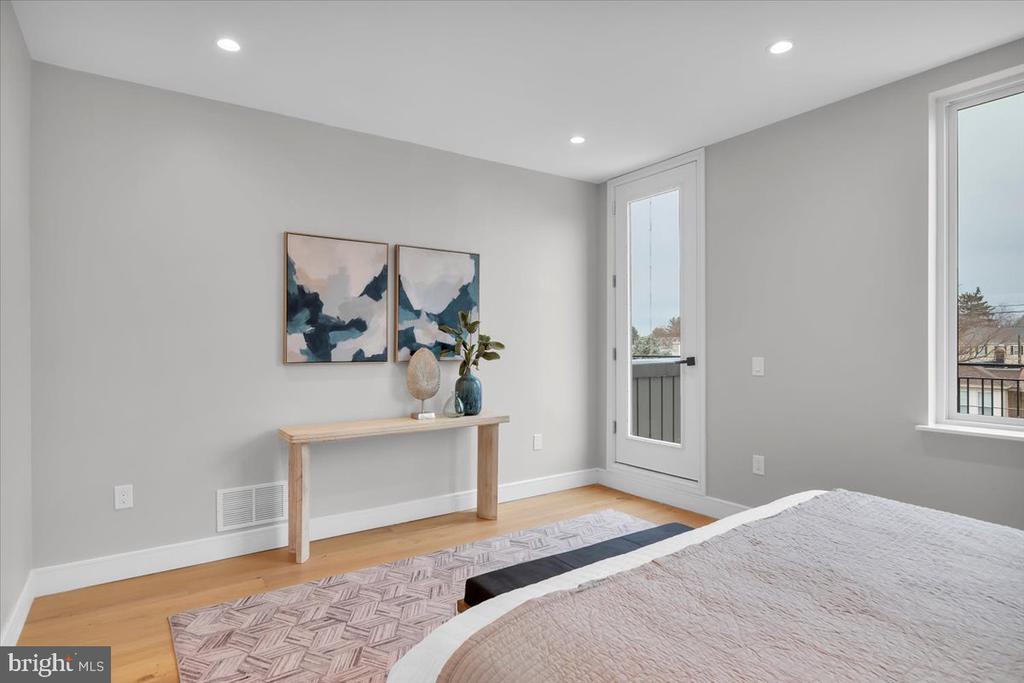 335 FOUNTAIN STREET Unit: A