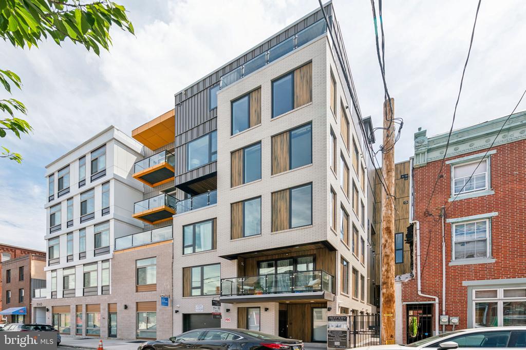 1139 N 3RD STREET Unit: PH10