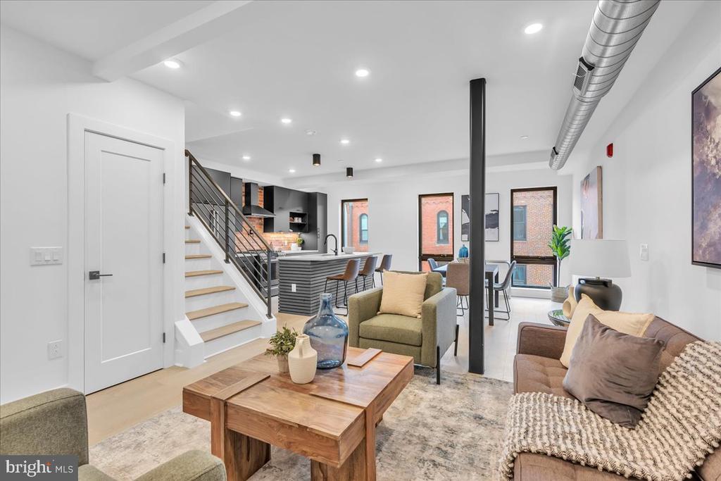 1139 N 3RD STREET Unit: PH10