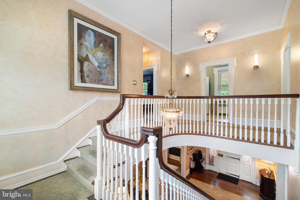 401 WOODBROOK LANE