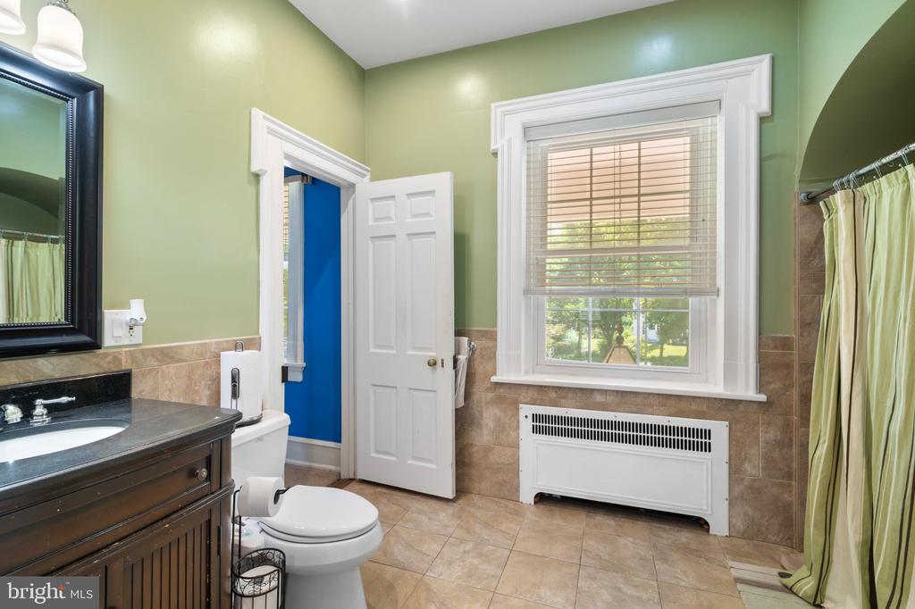 401 WOODBROOK LANE