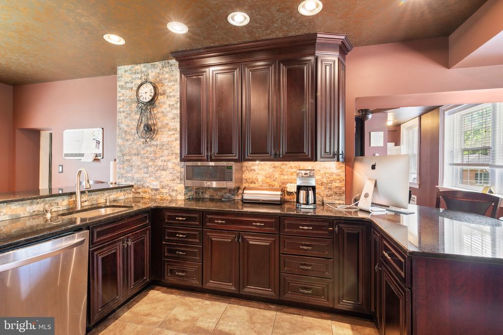 401 WOODBROOK LANE