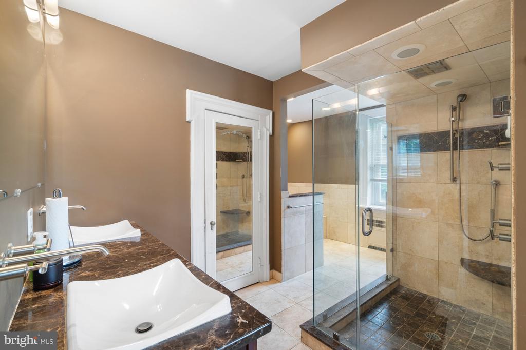 401 WOODBROOK LANE