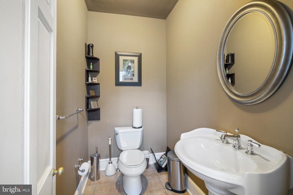 401 WOODBROOK LANE
