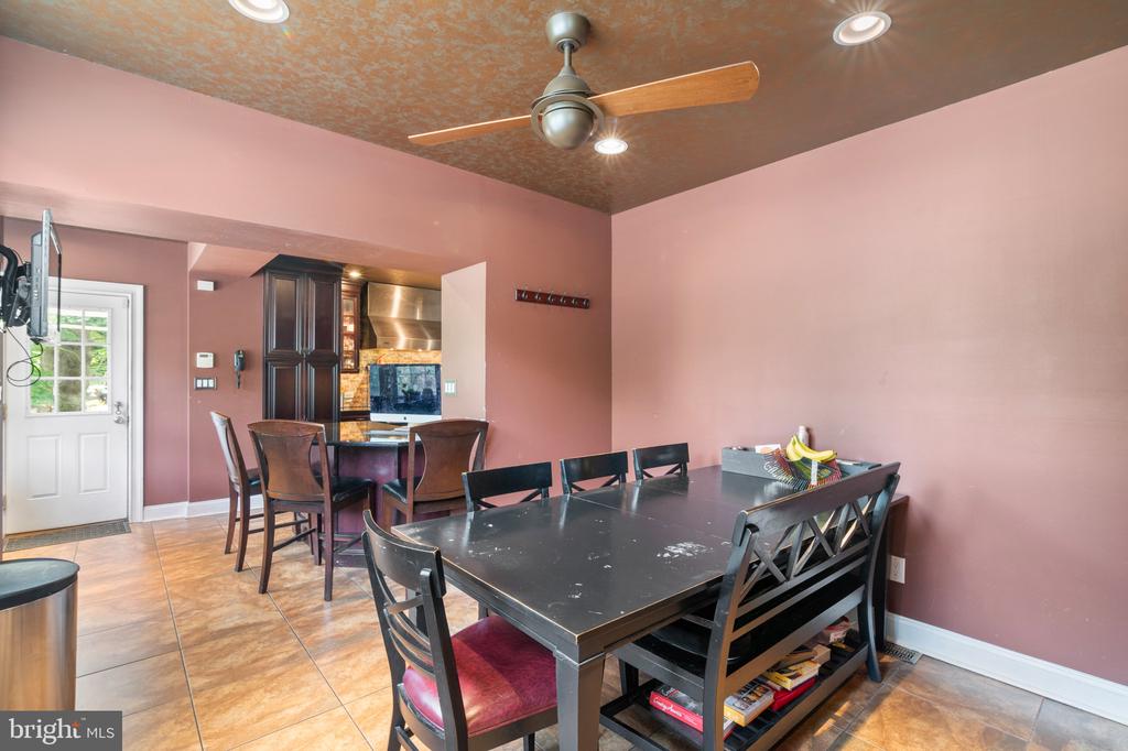 401 WOODBROOK LANE