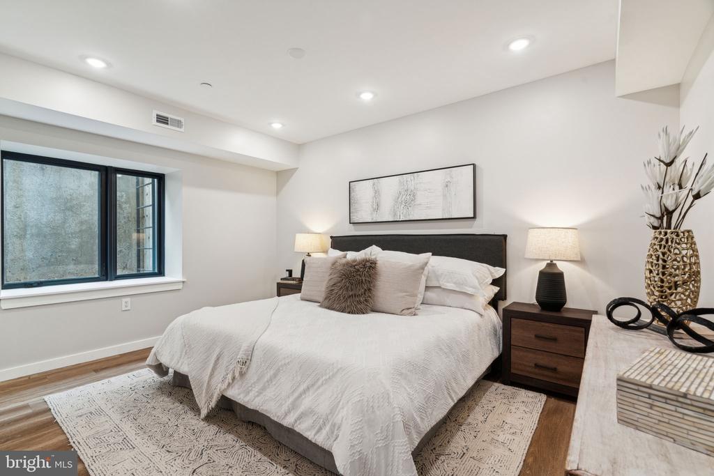 2200 CHRISTIAN STREET Unit: A1