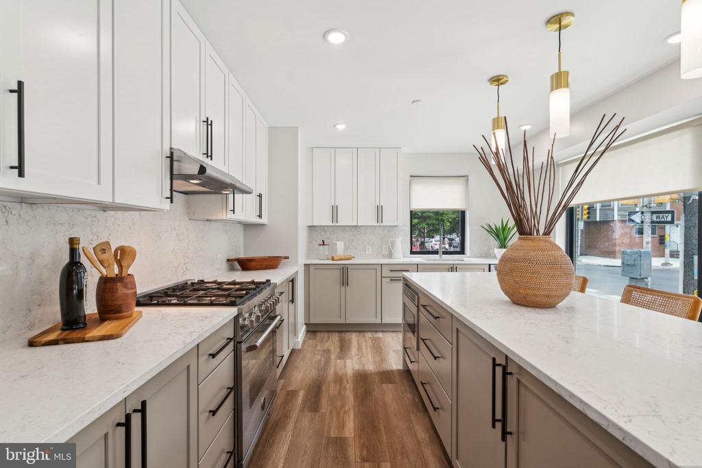 2200 CHRISTIAN STREET Unit: A1