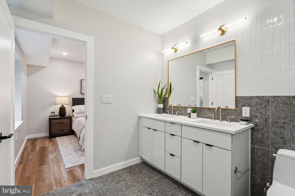 2200 CHRISTIAN STREET Unit: A1