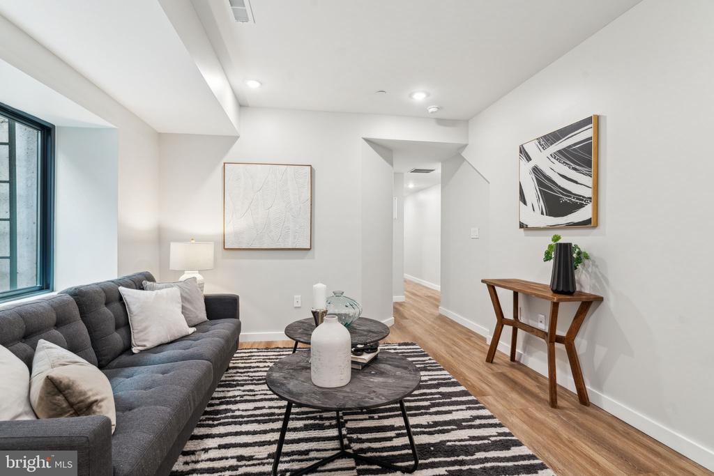 2200 CHRISTIAN STREET Unit: A1
