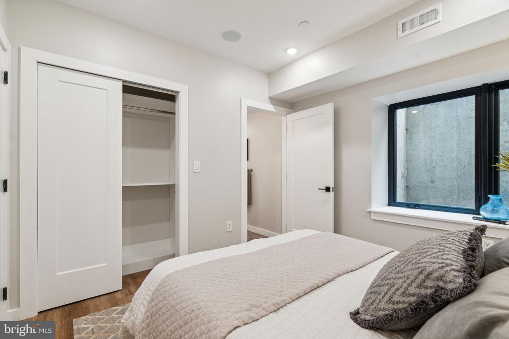 2200 CHRISTIAN STREET Unit: A1