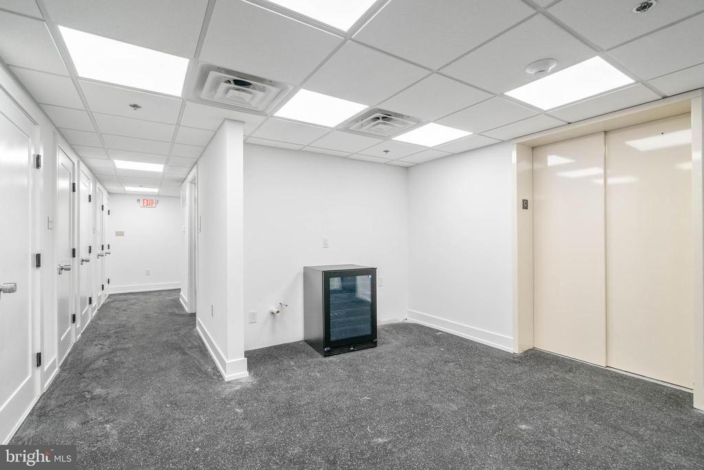 160 N 2ND STREET Unit: 202