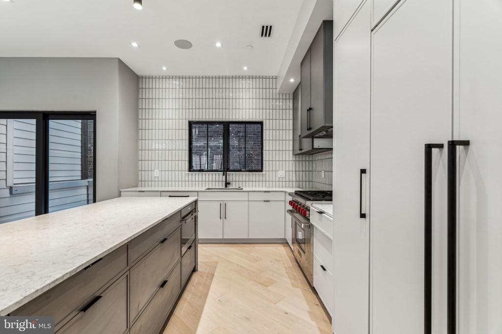 342 S HICKS STREET