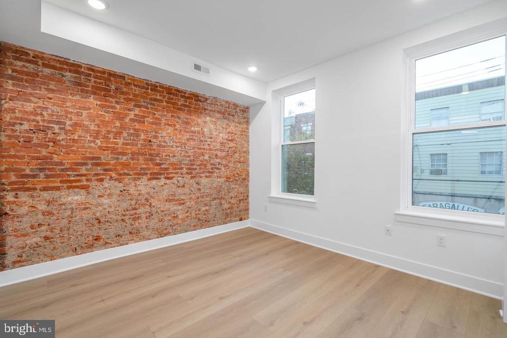 1401 S 13TH STREET Unit: 2