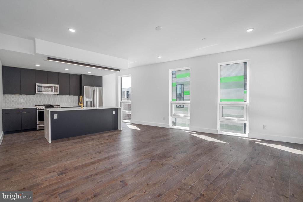 1501 N 31ST STREET Unit: 312