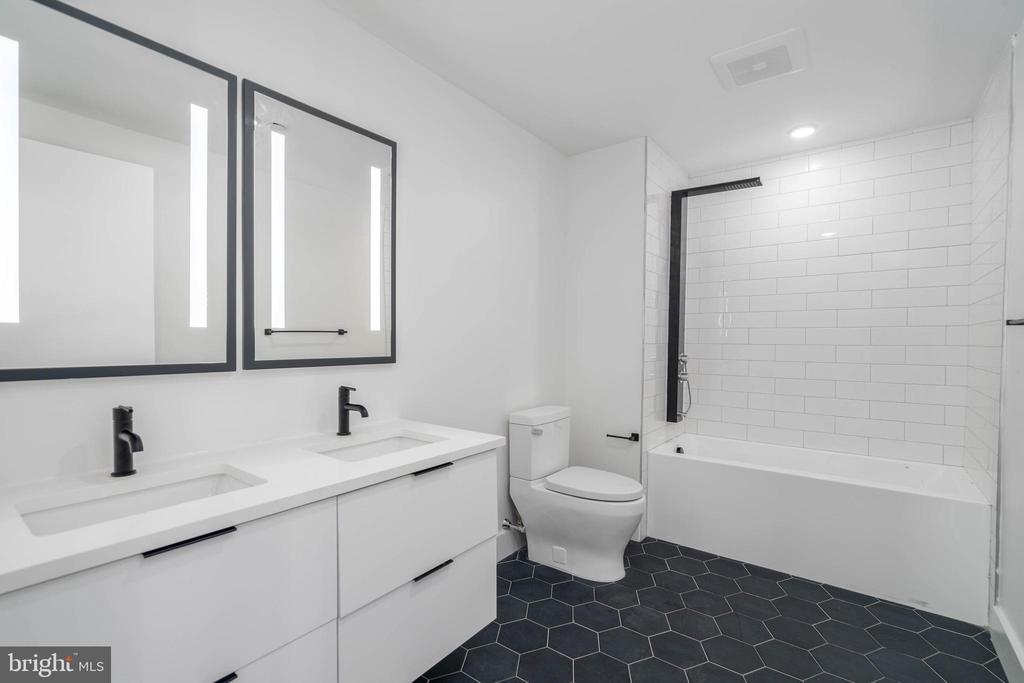 1501 N 31ST STREET Unit: 312