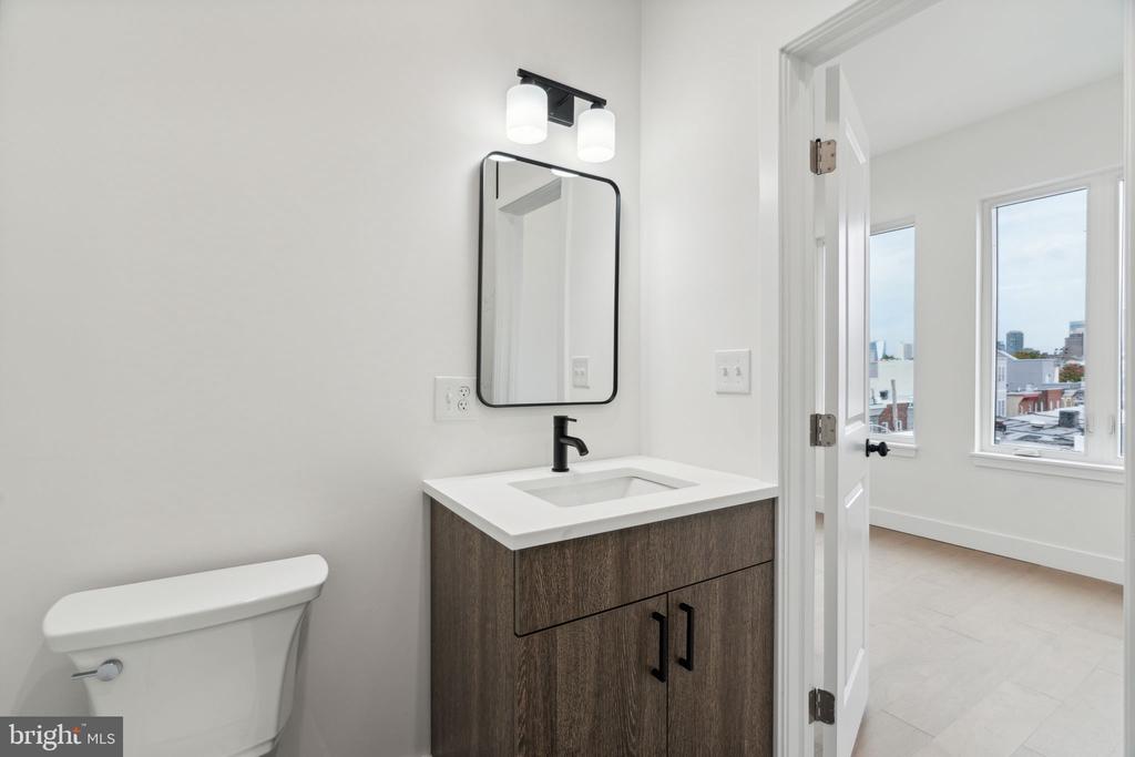 1810 FEDERAL STREET Unit: 2
