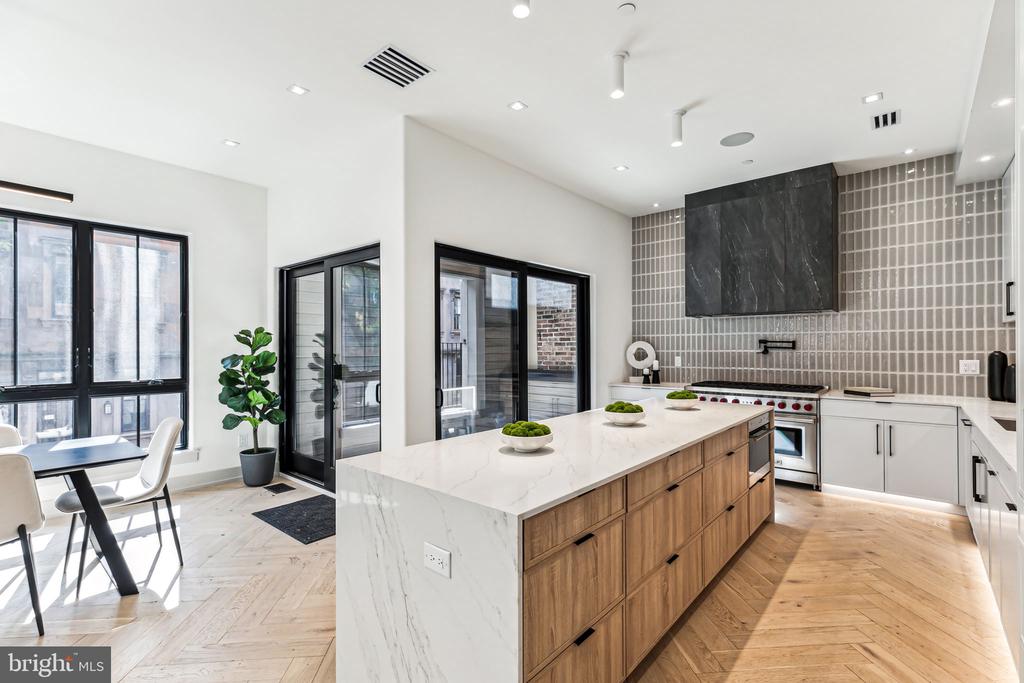 344 S HICKS STREET