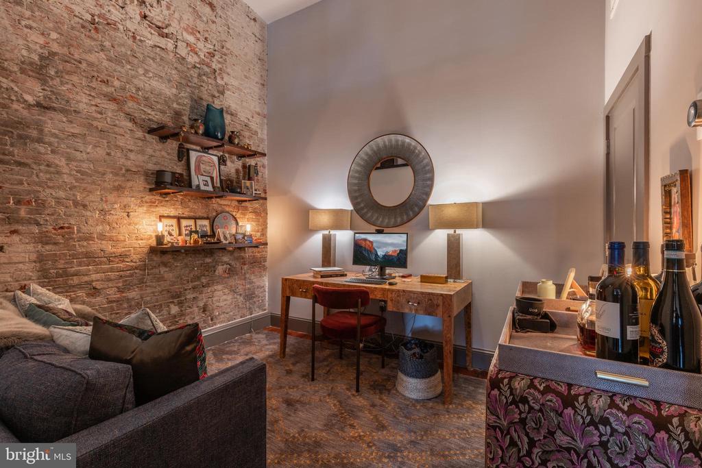 38 N FRONT STREET Unit: 4F