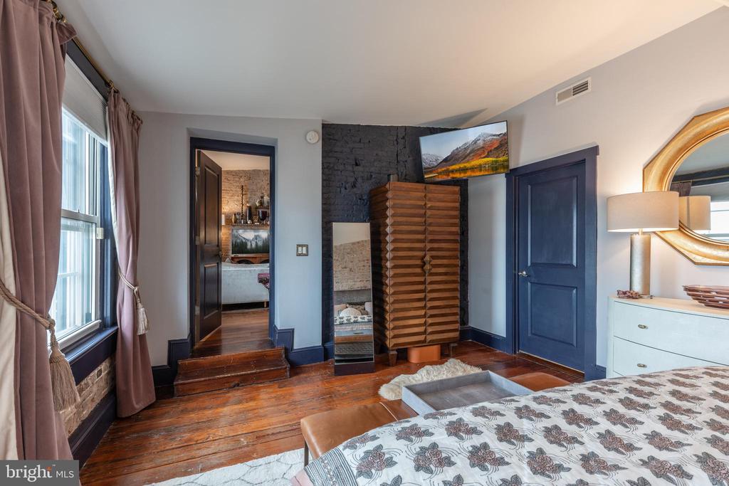 38 N FRONT STREET Unit: 4F
