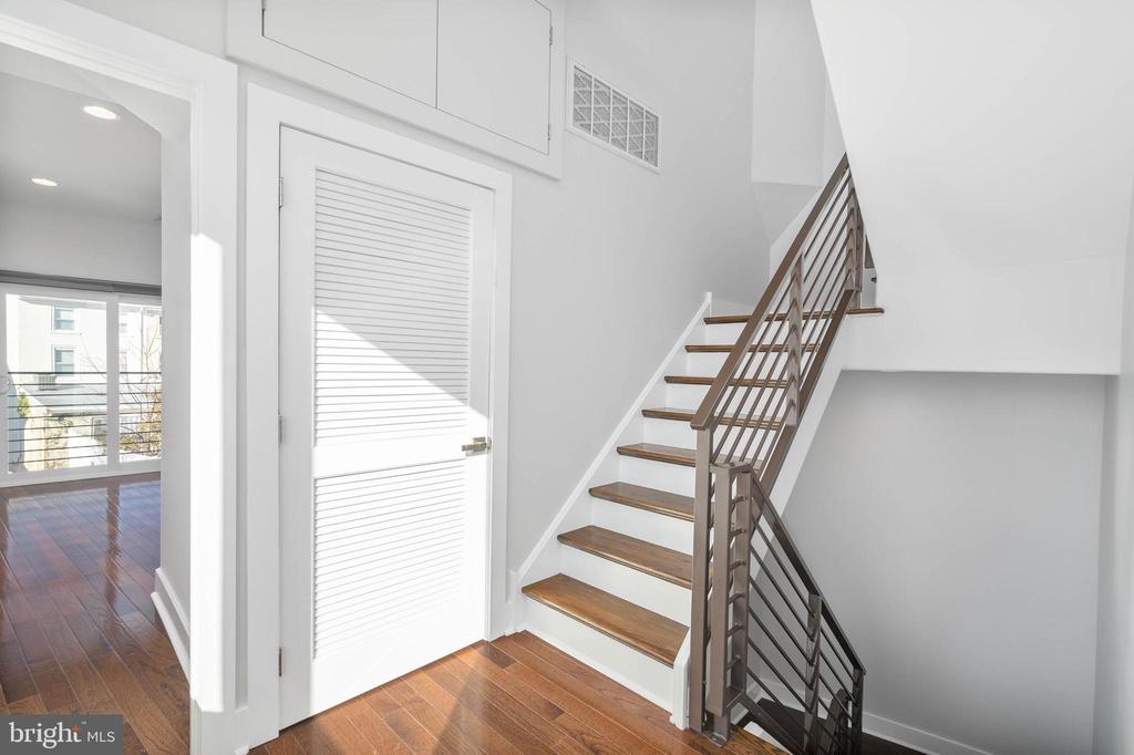 142 LEVERING STREET