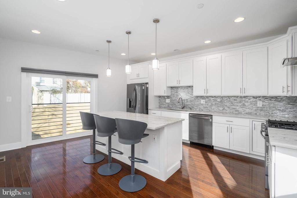 142 LEVERING STREET