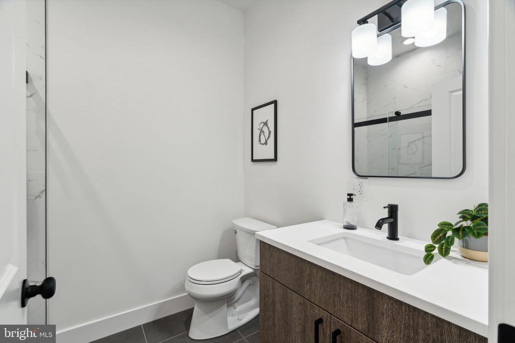 1810 FEDERAL STREET Unit: 3