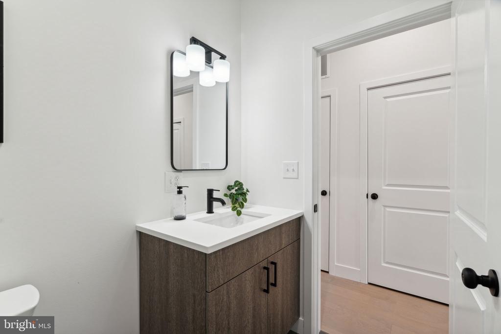 1810 FEDERAL STREET Unit: 3