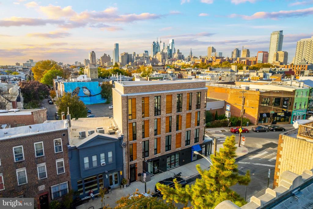 715 E PASSYUNK AVENUE