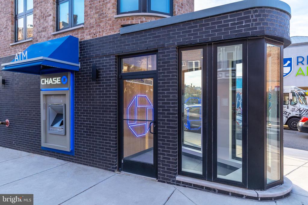 715 E PASSYUNK AVENUE