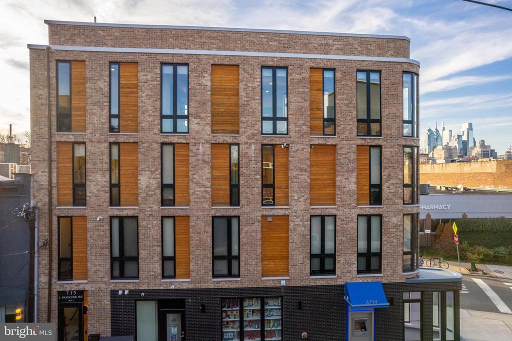 715 E PASSYUNK AVENUE
