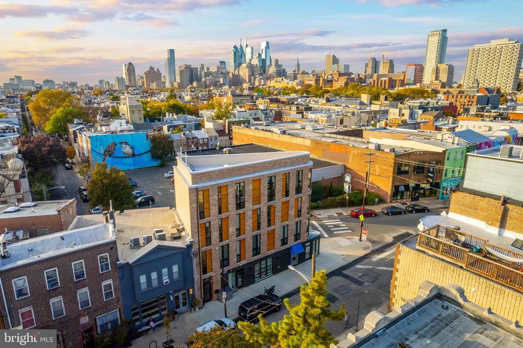 715 E PASSYUNK AVENUE