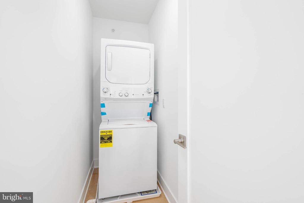 825 BAINBRIDGE STREET Unit: 403
