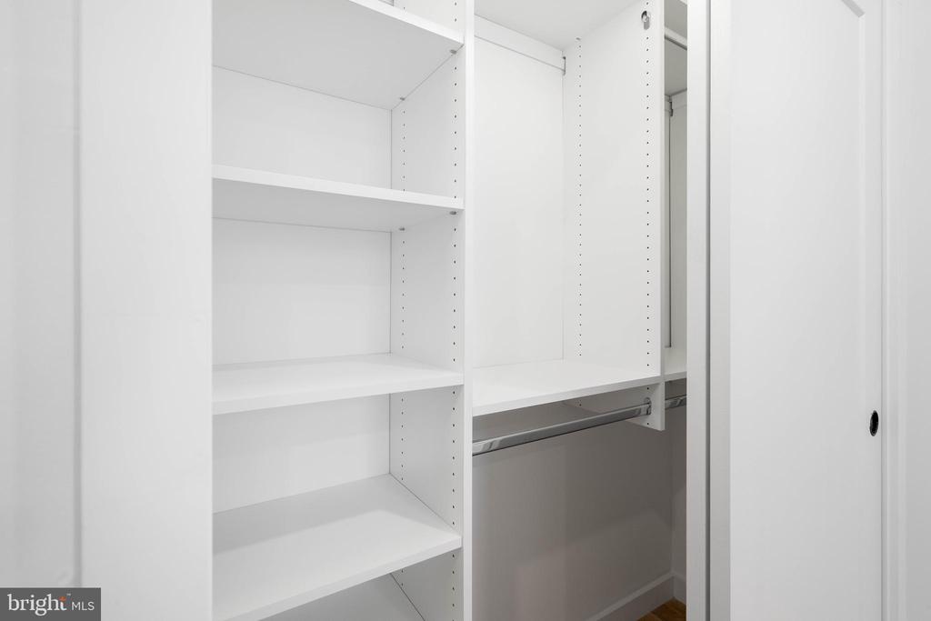 1623 CHRISTIAN STREET Unit: 3