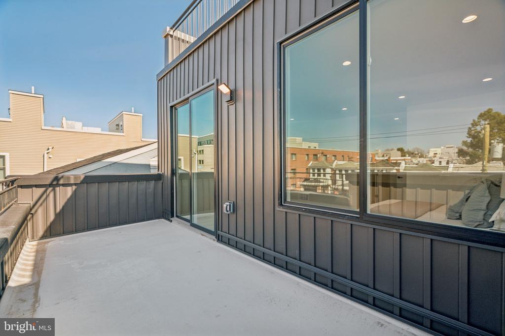 335 FOUNTAIN STREET Unit: B