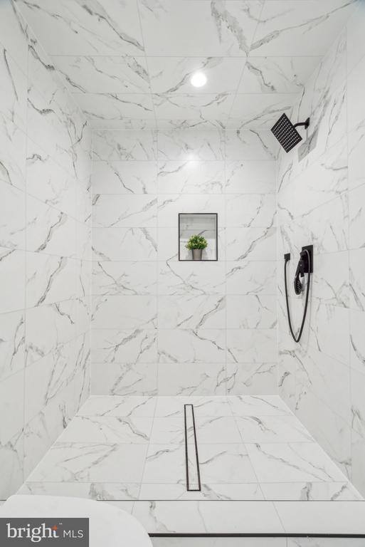 335 FOUNTAIN STREET Unit: B