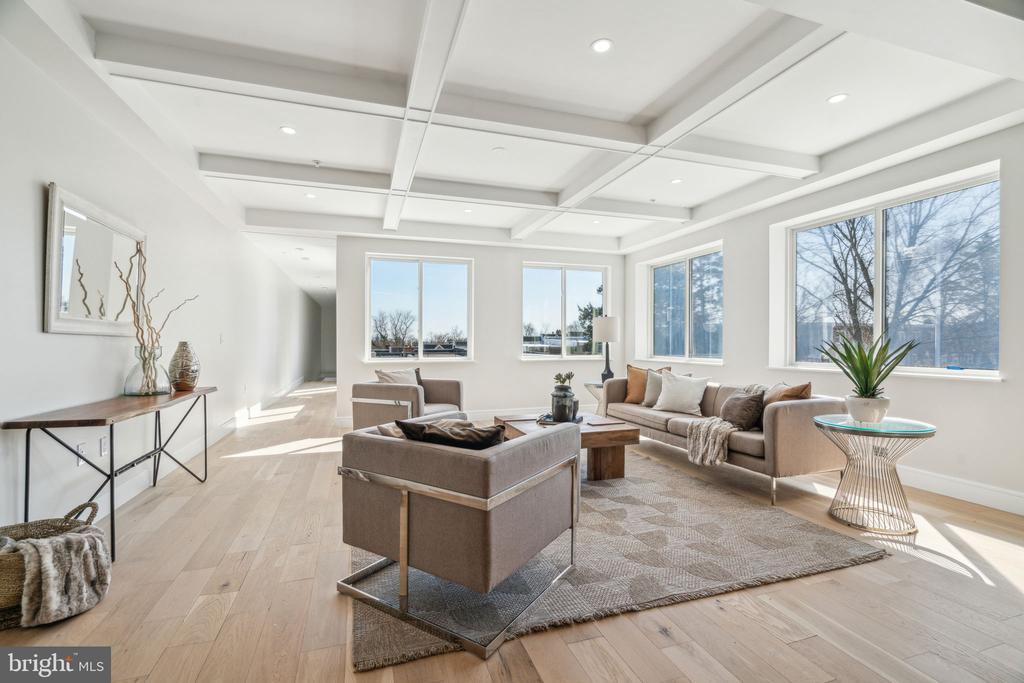 335 FOUNTAIN STREET Unit: B