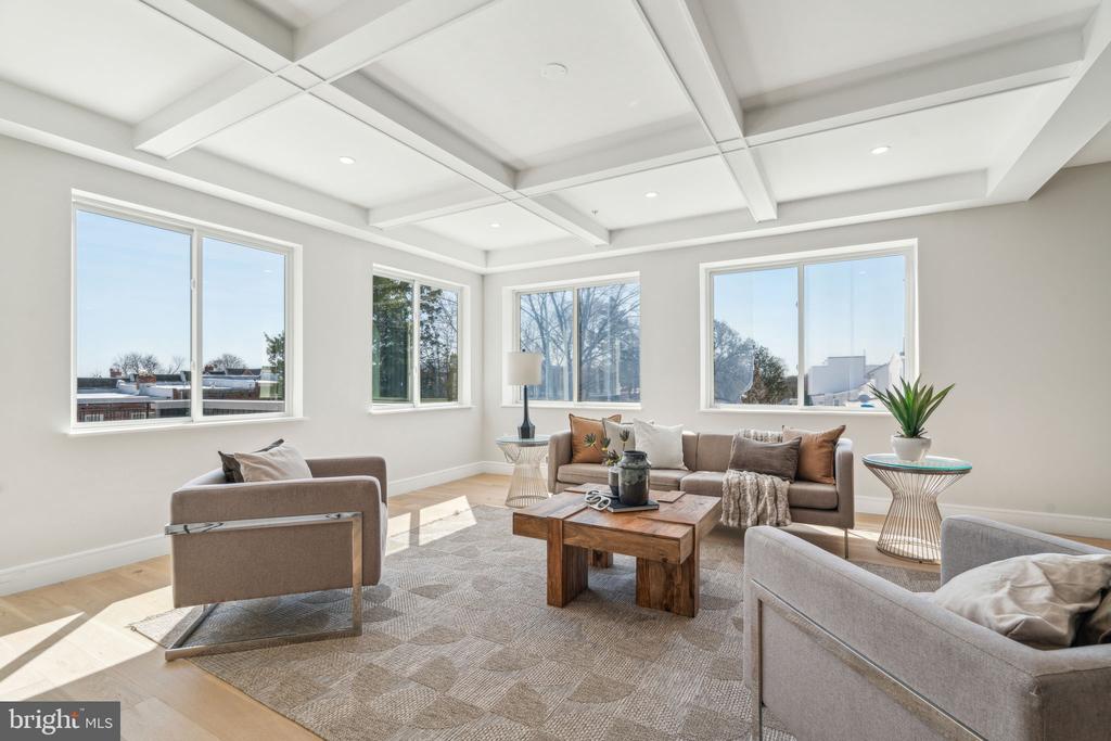 335 FOUNTAIN STREET Unit: B