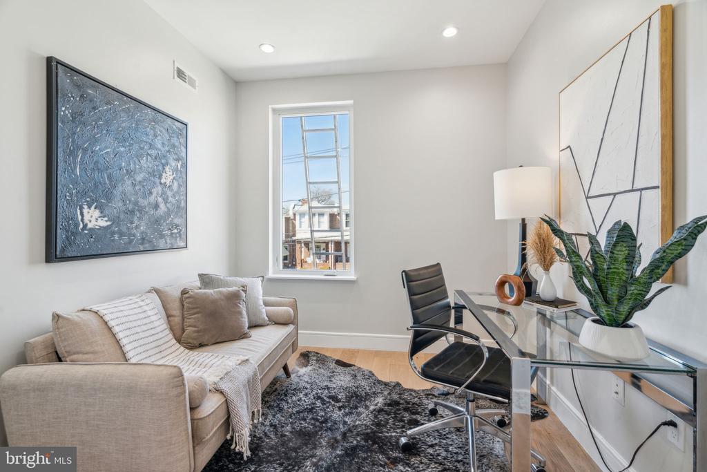 335 FOUNTAIN STREET Unit: B