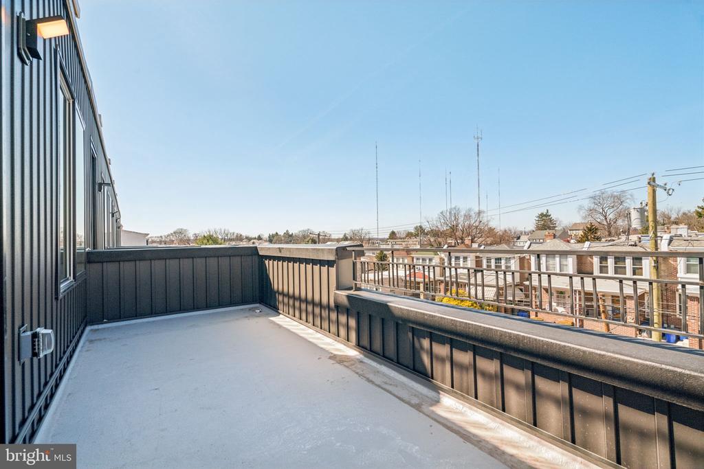 335 FOUNTAIN STREET Unit: B