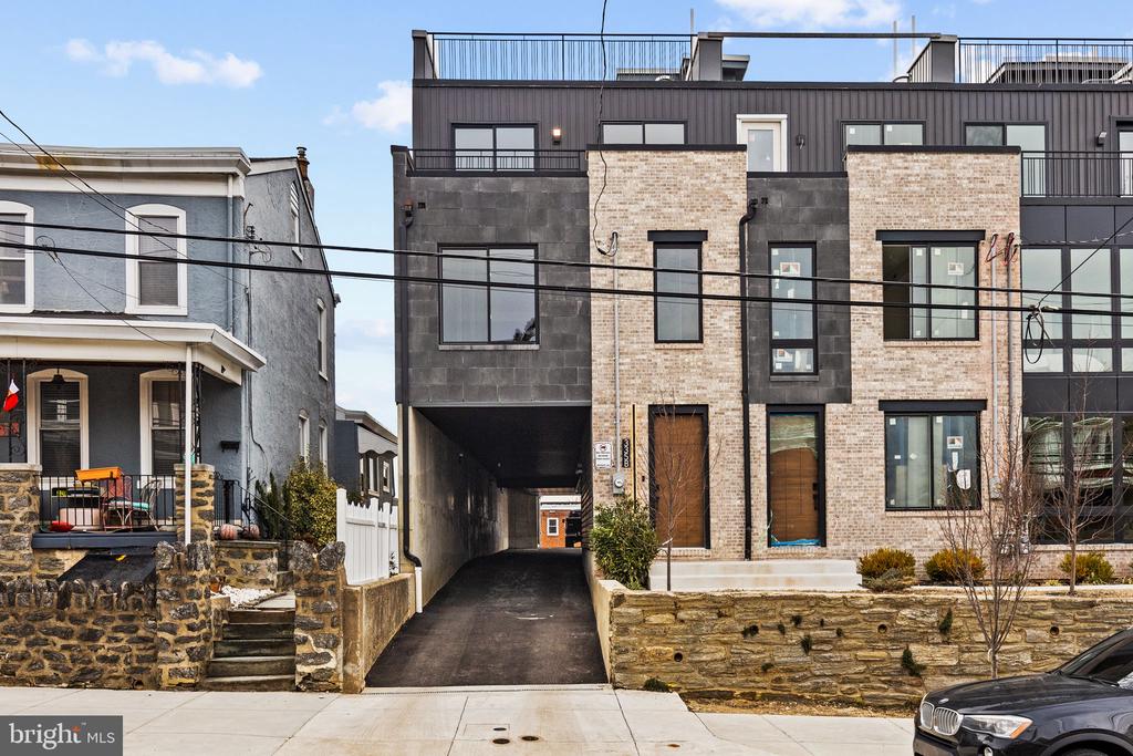335 FOUNTAIN STREET Unit: B