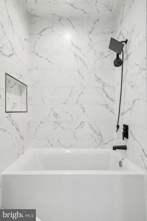 335 FOUNTAIN STREET Unit: B