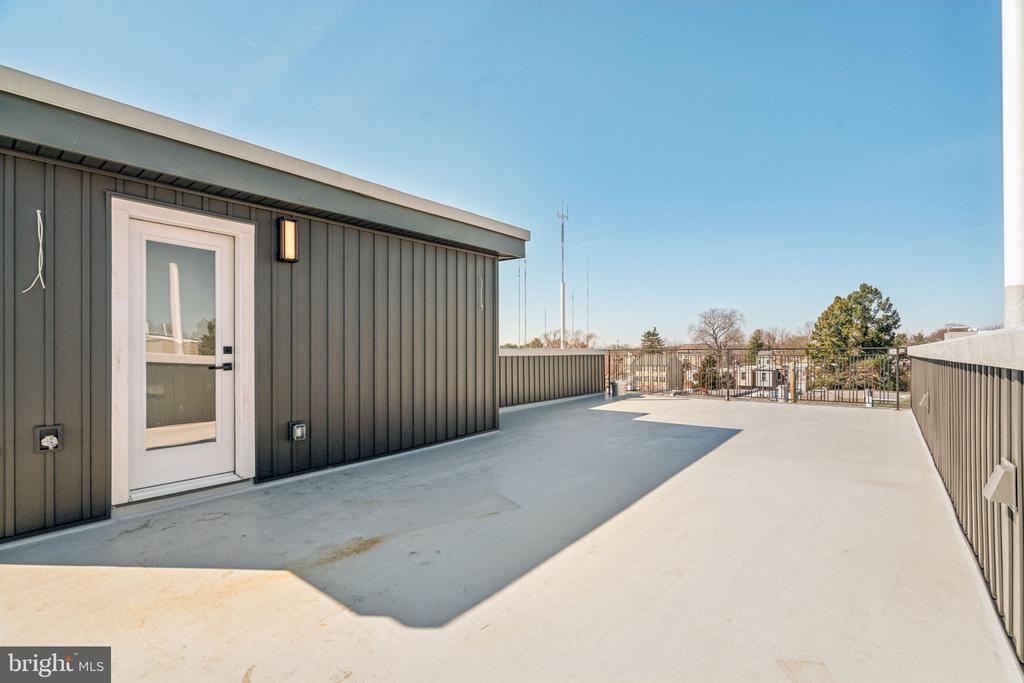 335 FOUNTAIN STREET Unit: B