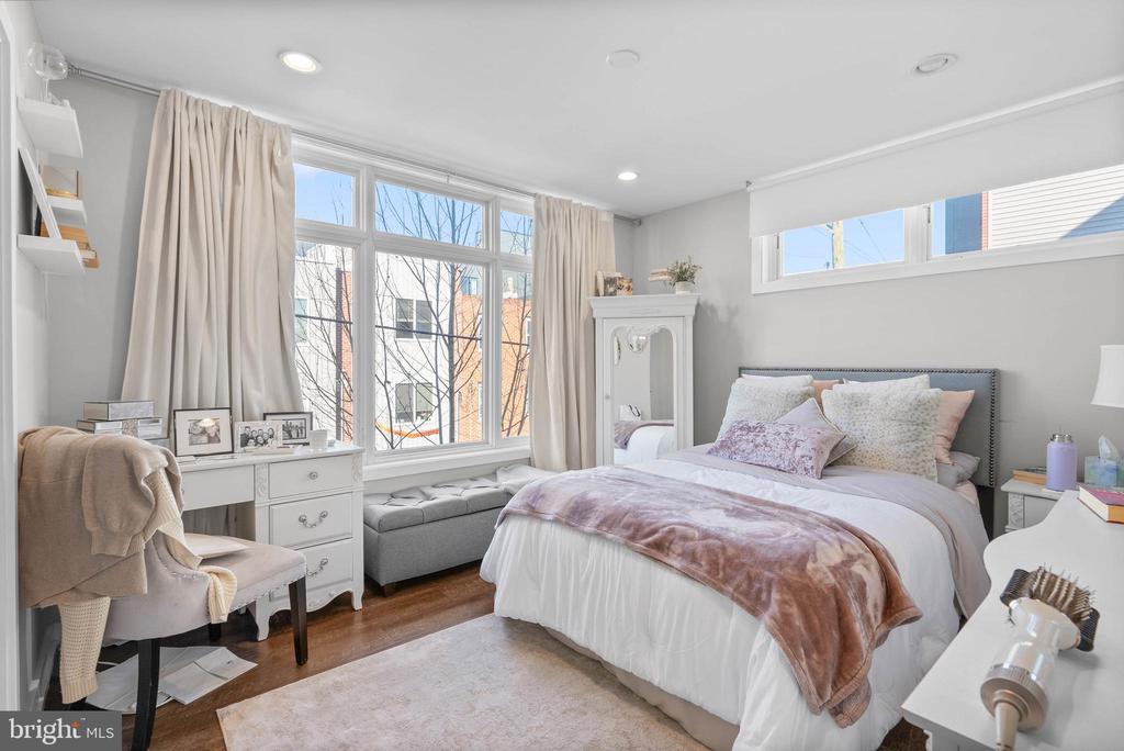 769 N UBER STREET Unit: 3