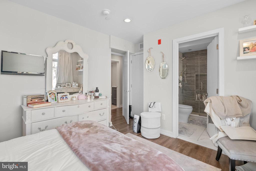 769 N UBER STREET Unit: 3