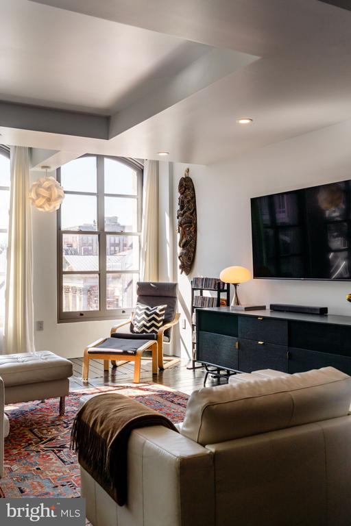 241 CHESTNUT STREET Unit: F
