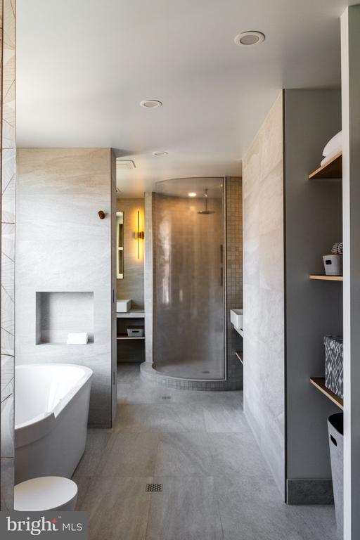 241 CHESTNUT STREET Unit: F