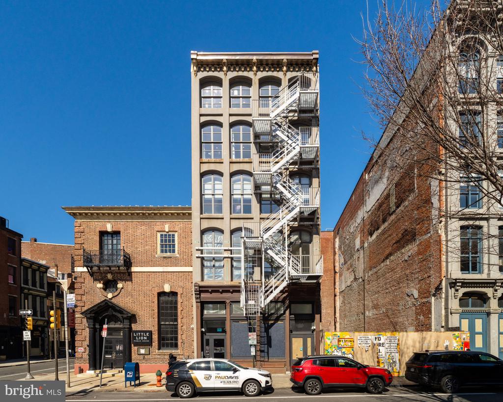 241 CHESTNUT STREET Unit: F